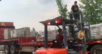 哈密 黄金麻冰裂纹，地铺石装车