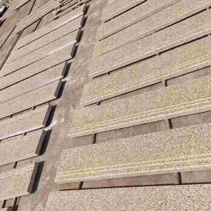 哈密 黄金麻花岗岩光面楼梯踏步