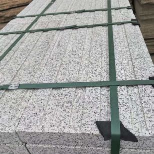 哈密 白麻花岗岩直行盲道石，盲条，地铺石