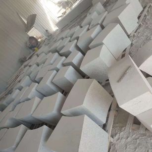 哈密 白麻花岗岩异形坐凳