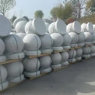 哈密 白麻花岗岩石材圆球，石球，挡车球，隔离球，景观石球，风水球等