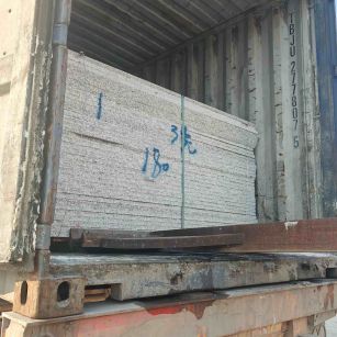 哈密 芝麻白花岗岩石材3.0公分光面毛板装柜出货