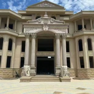 哈密 黄金麻别墅外墙干挂，大柱，大象，蘑菇石，雕花板