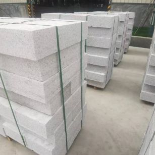哈密 白麻花岗岩路沿石，立缘石，平缘石，路牙石，道牙石，马路牙子等
