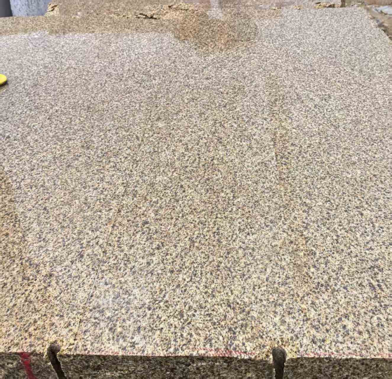 哈密 黄金麻花岗岩石材方料