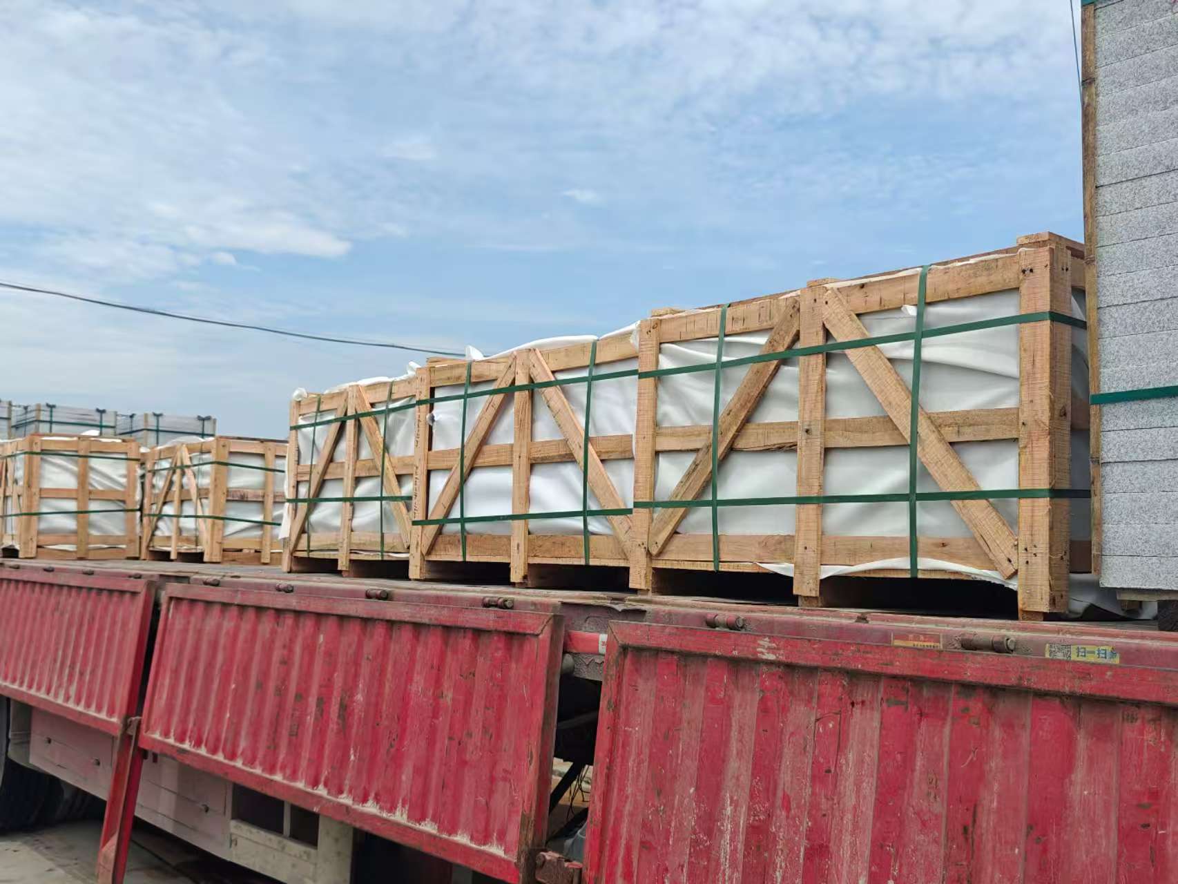 哈密 芝麻白花岗岩地铺石出口专车-泰国游