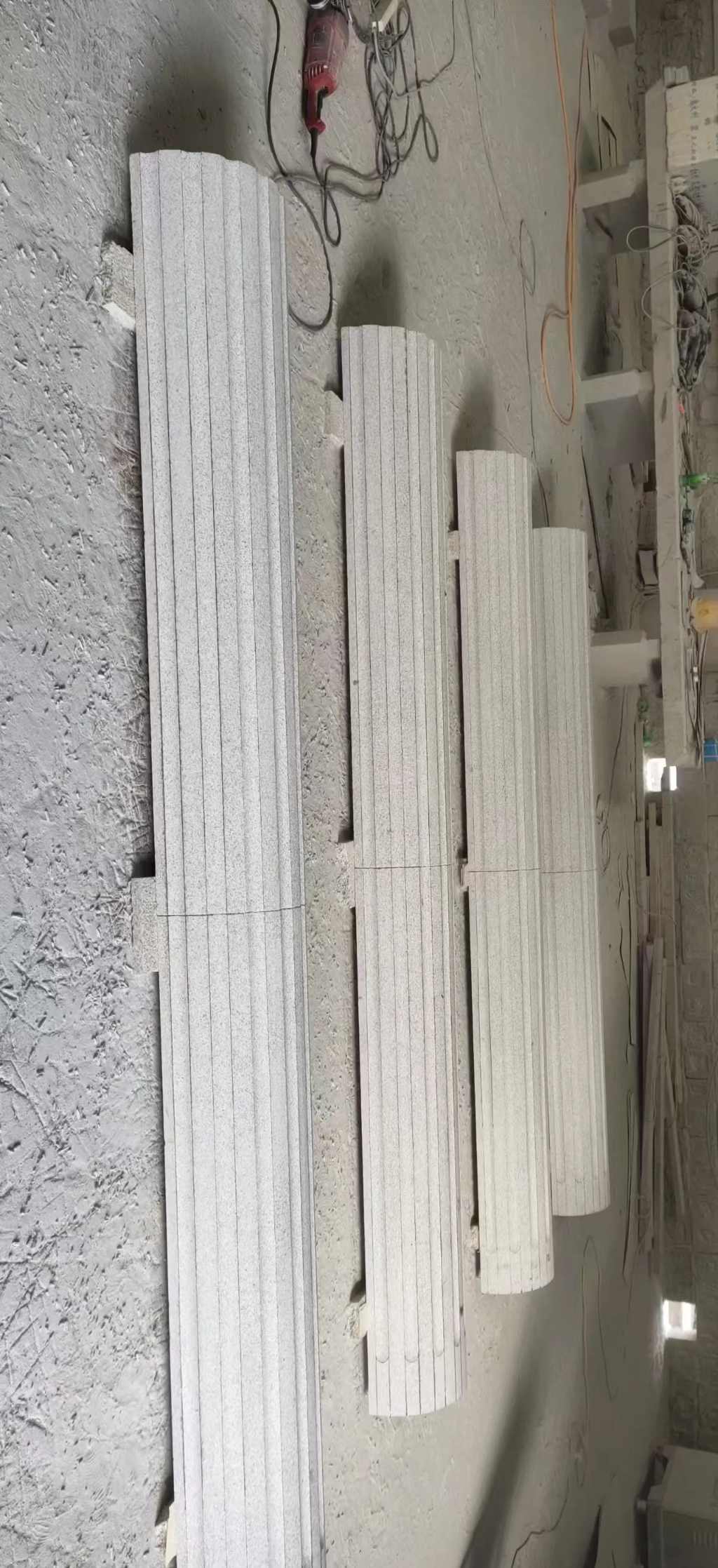 哈密 花岗岩厂家带你看白麻花岗岩门楼大柱柱皮