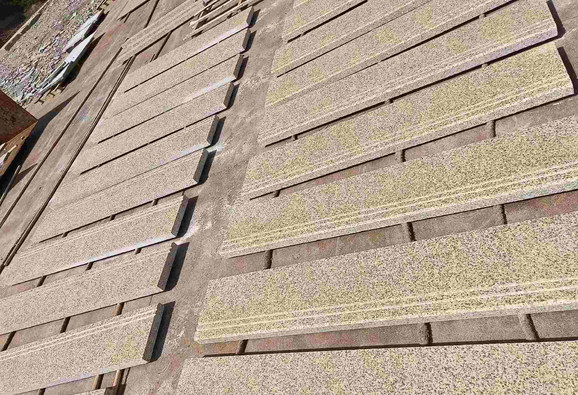 哈密 黄金麻花岗岩光面楼梯踏步