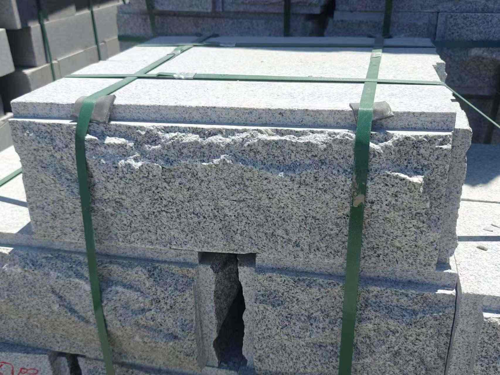 哈密 芝麻白花岗岩自然面成品