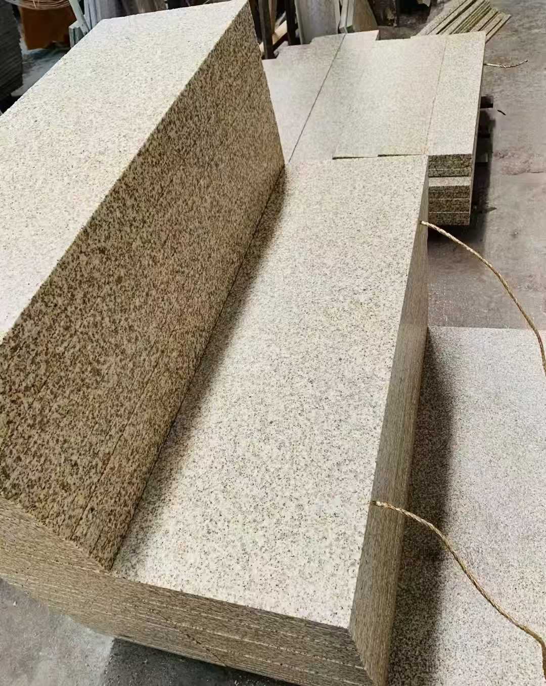 哈密 黄金麻荔枝面外墙干挂成品