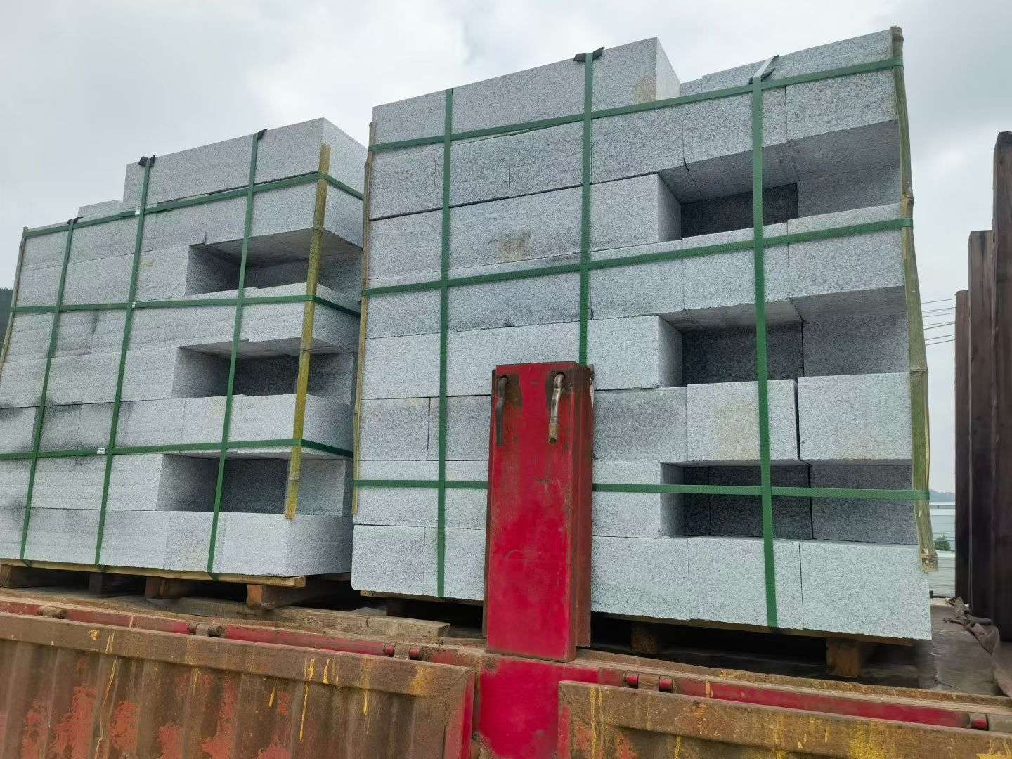 哈密 芝麻白花岗岩路沿石，平石，路侧石，马路牙子，路缘石，立缘石，平缘石等