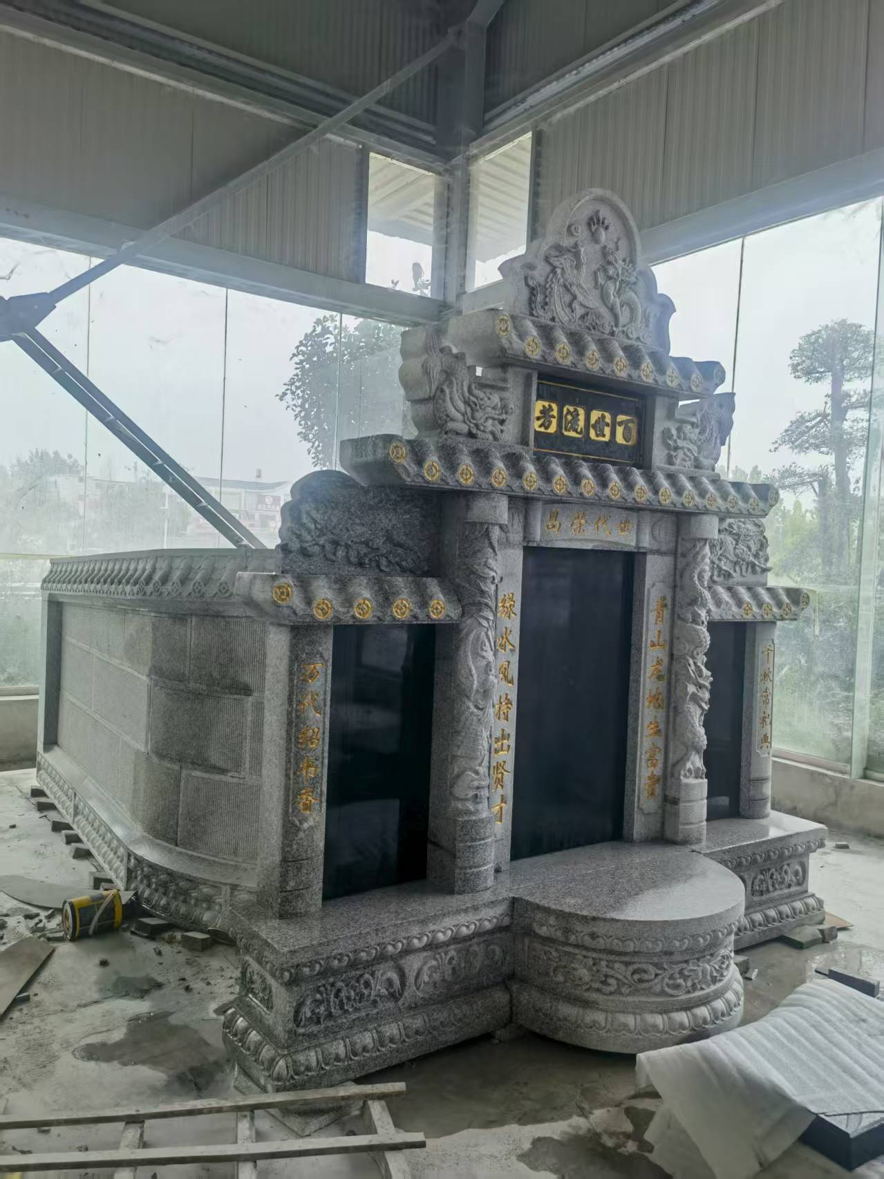 哈密 芝麻白墓碑效果展示图